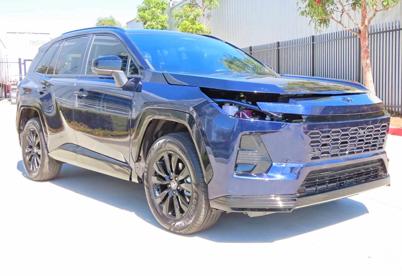 2026 TOYOTA RAV4 SE