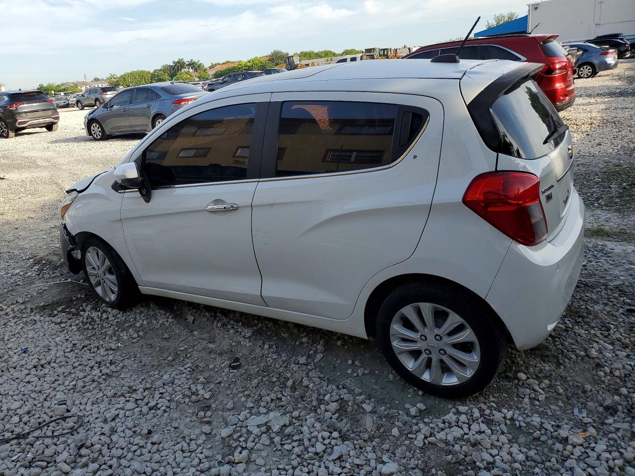 2016 CHEVROLET SPARK 2LT — снимка 2