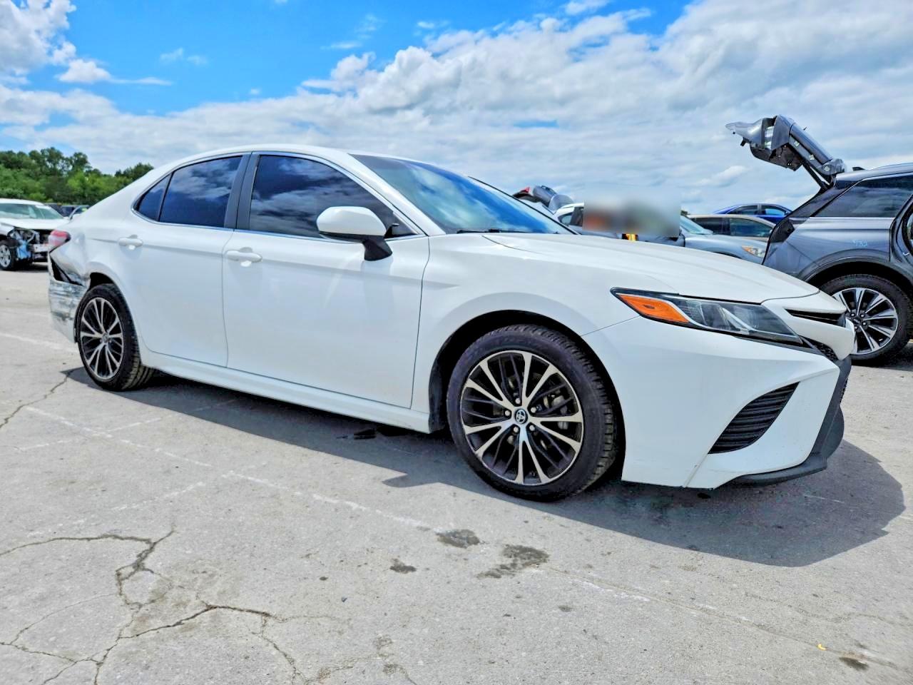 2018 TOYOTA CAMRY SE — снимка 4