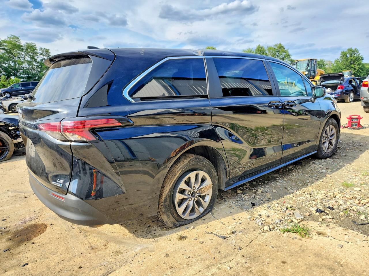 2022 TOYOTA SIENNA LE — снимка 3