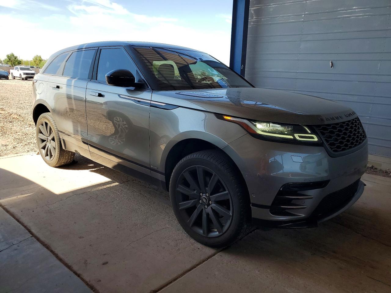 2018 LAND ROVER RANGE ROVER VELAR R-DYNAMIC SE — снимка 4