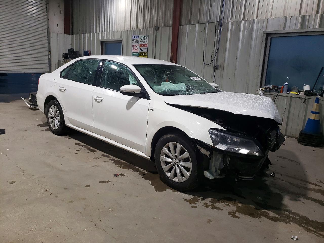 2015 VOLKSWAGEN PASSAT S — снимка 4