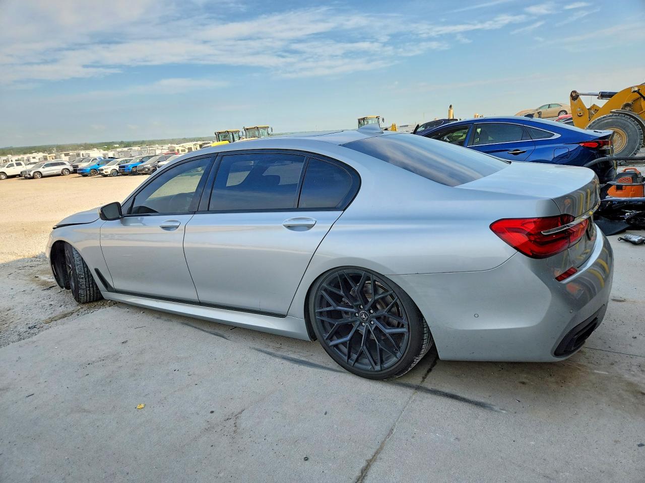 2017 BMW 750 I — снимка 2