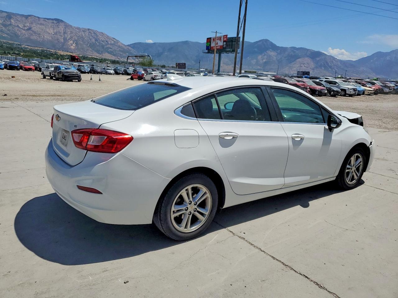 2017 CHEVROLET CRUZE LT — снимка 3