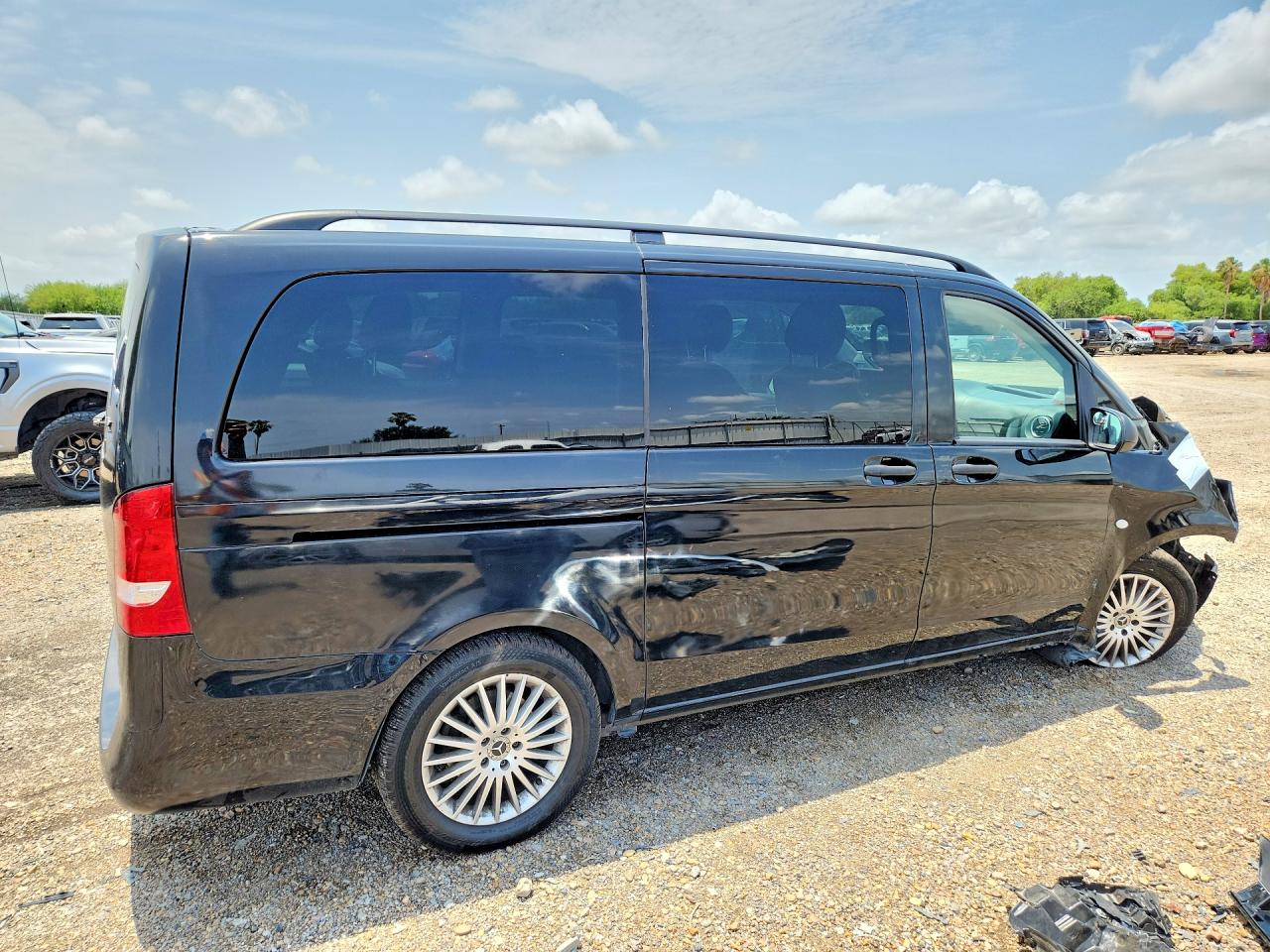 2018 MERCEDES-BENZ METRIS — снимка 3