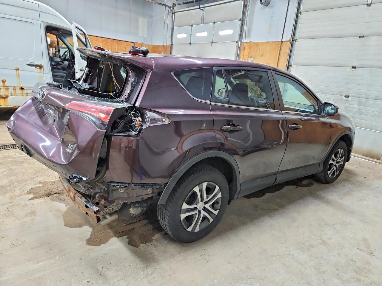 2017 TOYOTA RAV4 LE — снимка 3