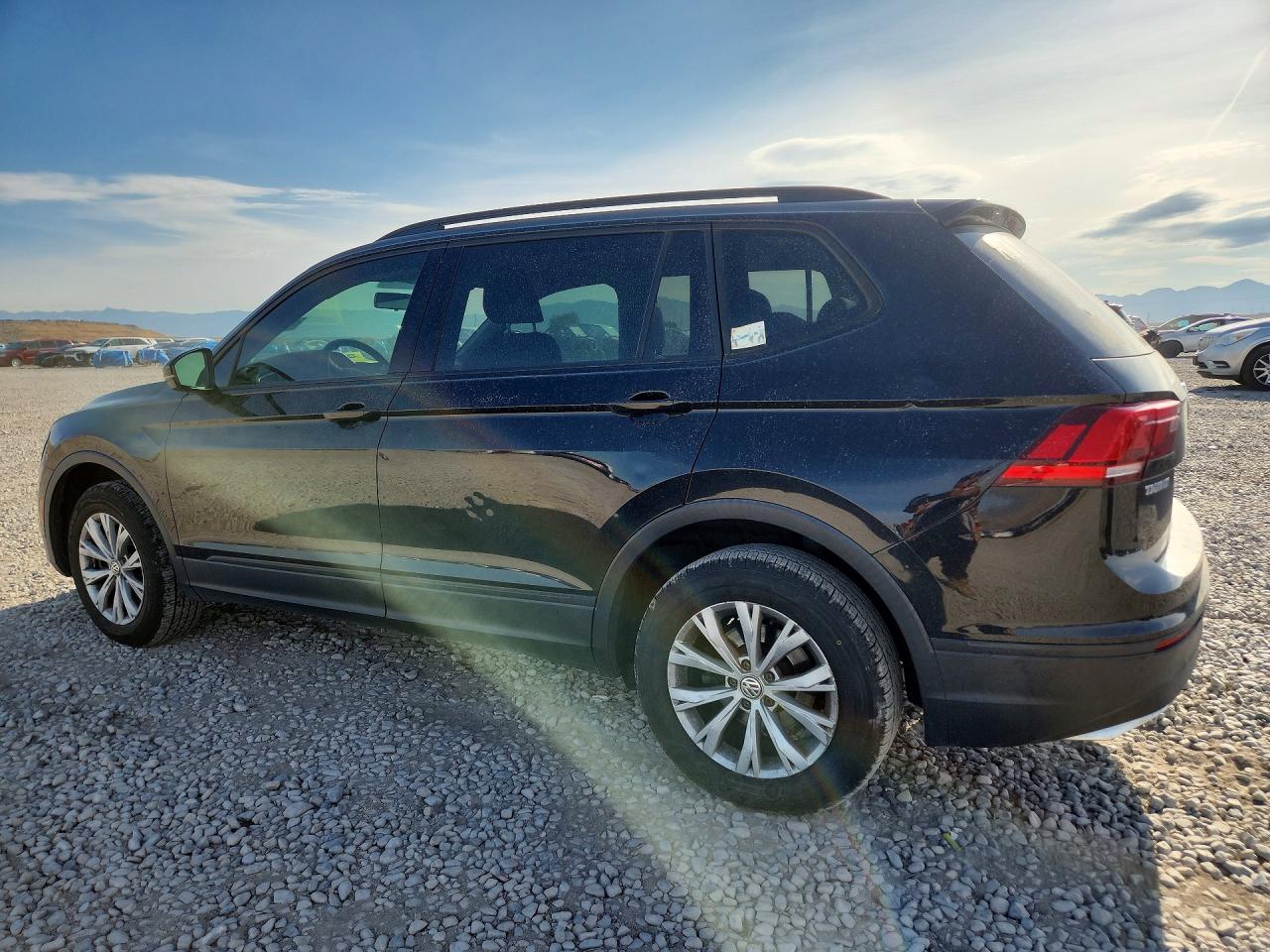 2018 VOLKSWAGEN TIGUAN S — снимка 2
