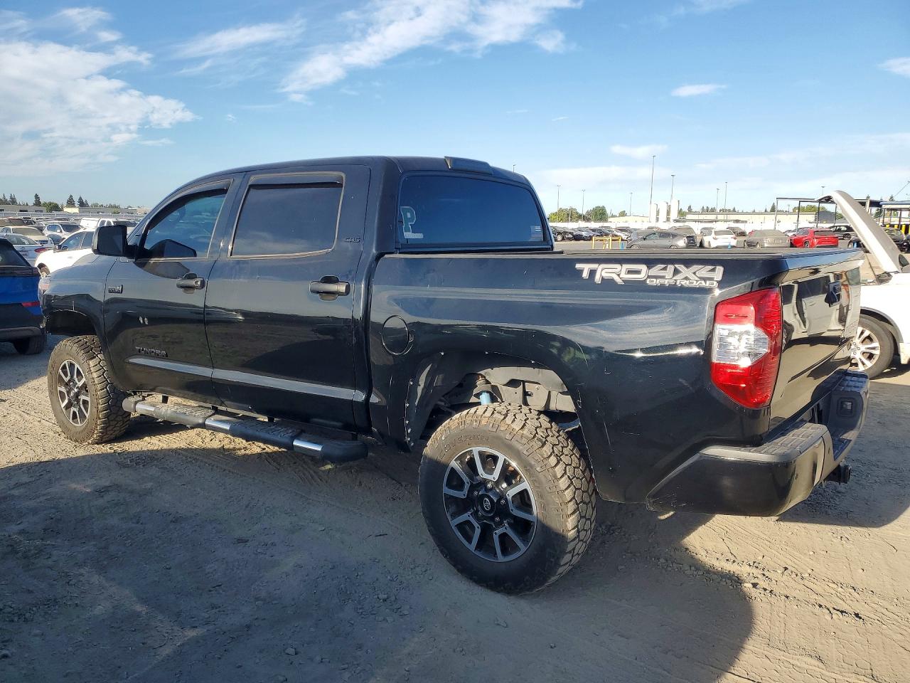 2019 TOYOTA TUNDRA SR5 — снимка 2