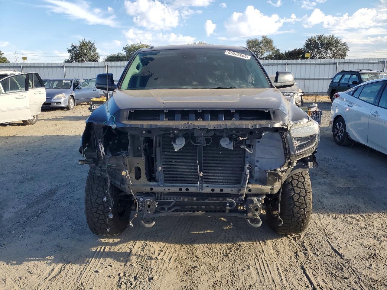 2019 TOYOTA TUNDRA SR5 — снимка 5