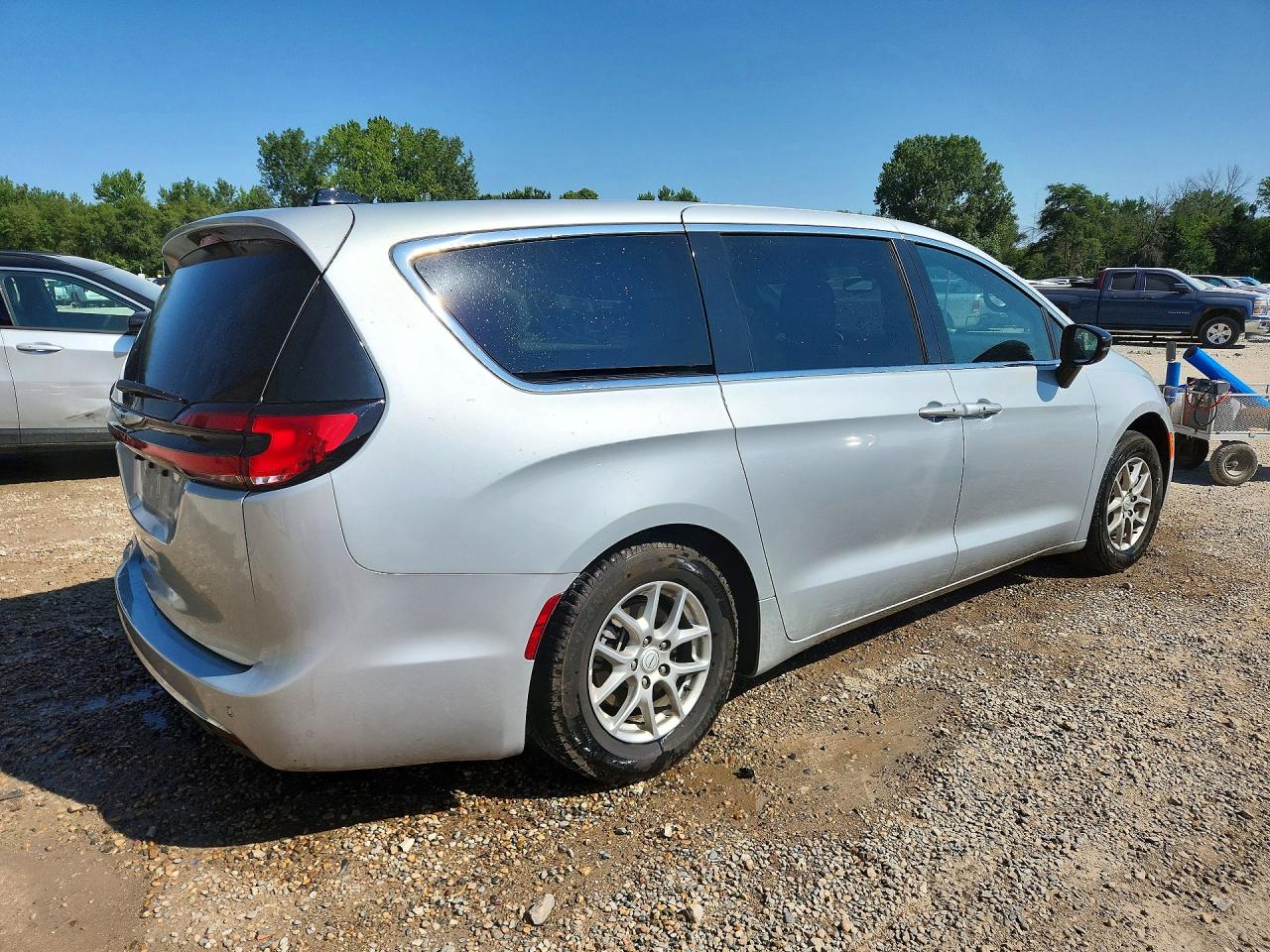 2026 CHRYSLER PACIFICA SELECT — снимка 3