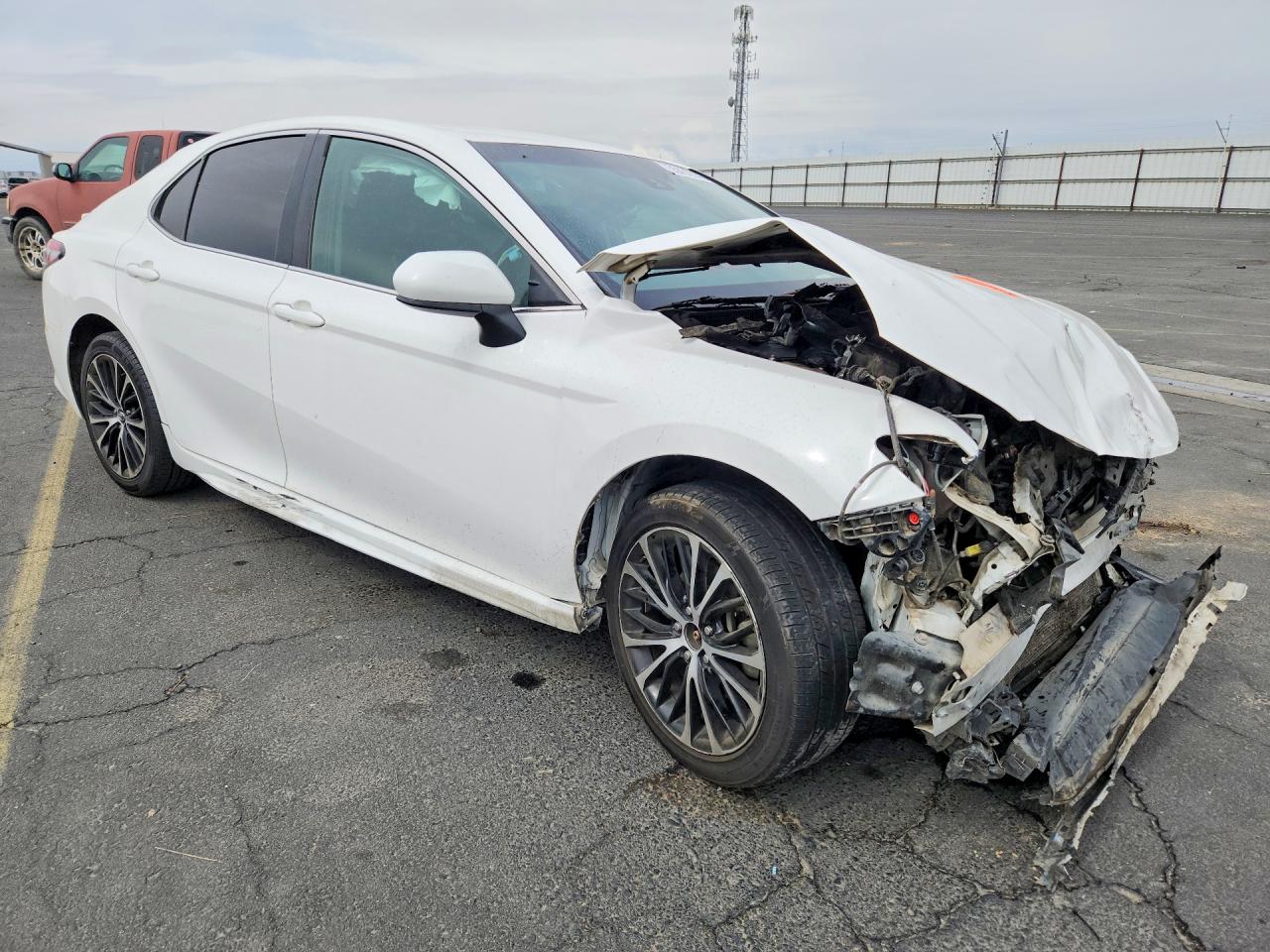 2018 TOYOTA CAMRY SE — снимка 4