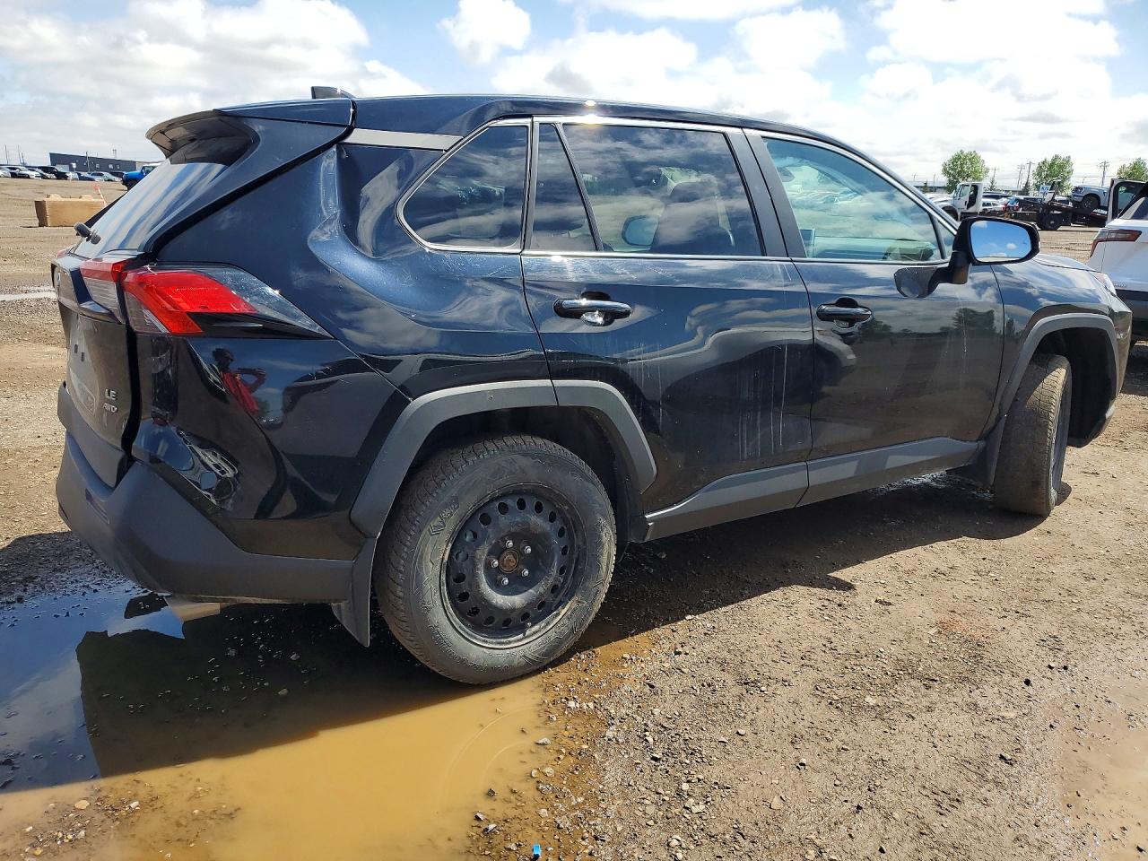 2023 TOYOTA RAV4 LE — снимка 3