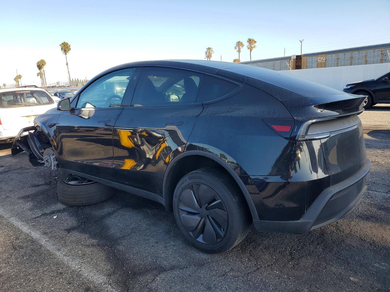 2026 TESLA MODEL Y — снимка 2
