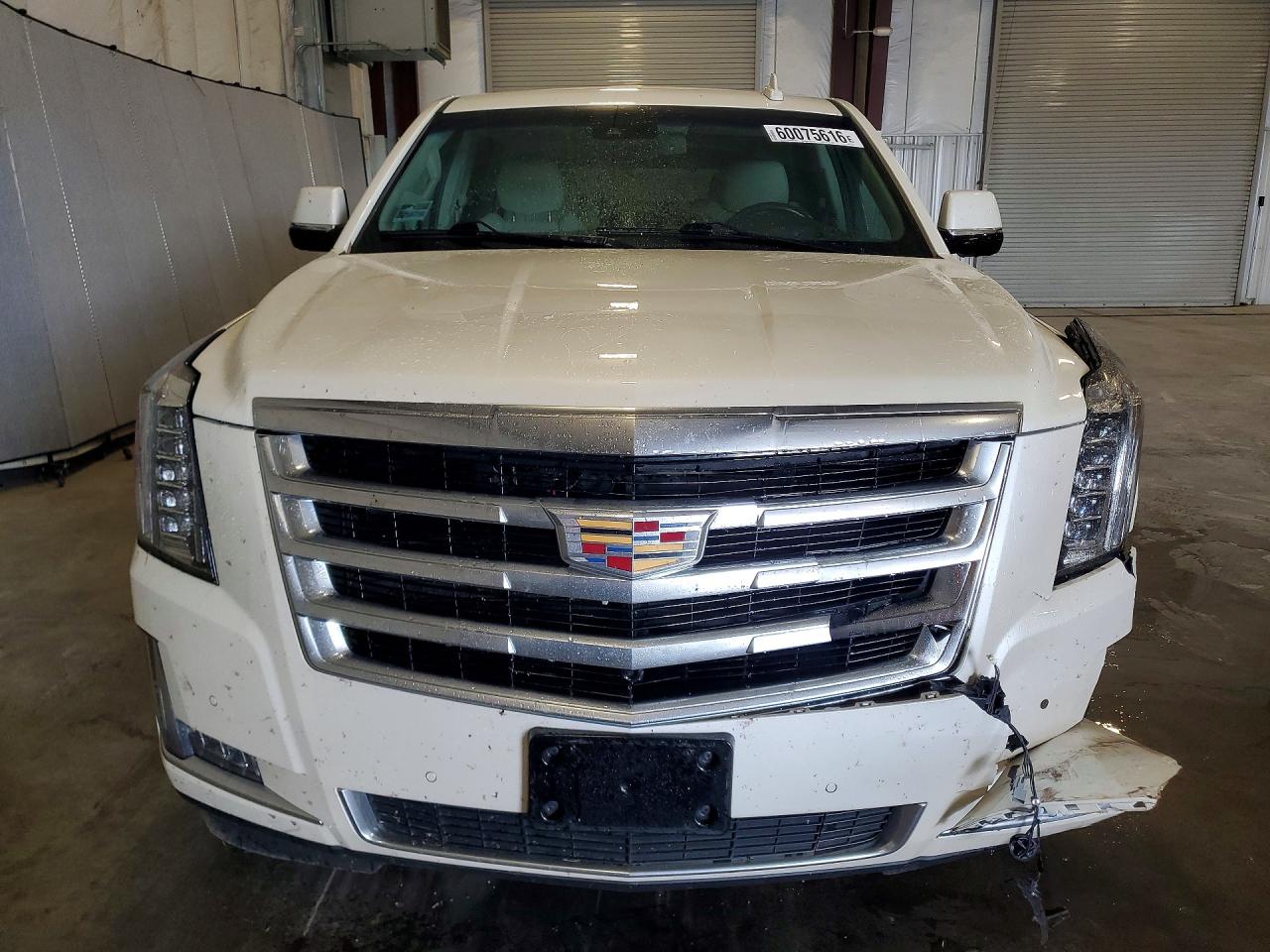 2015 CADILLAC ESCALADE LUXURY — снимка 5