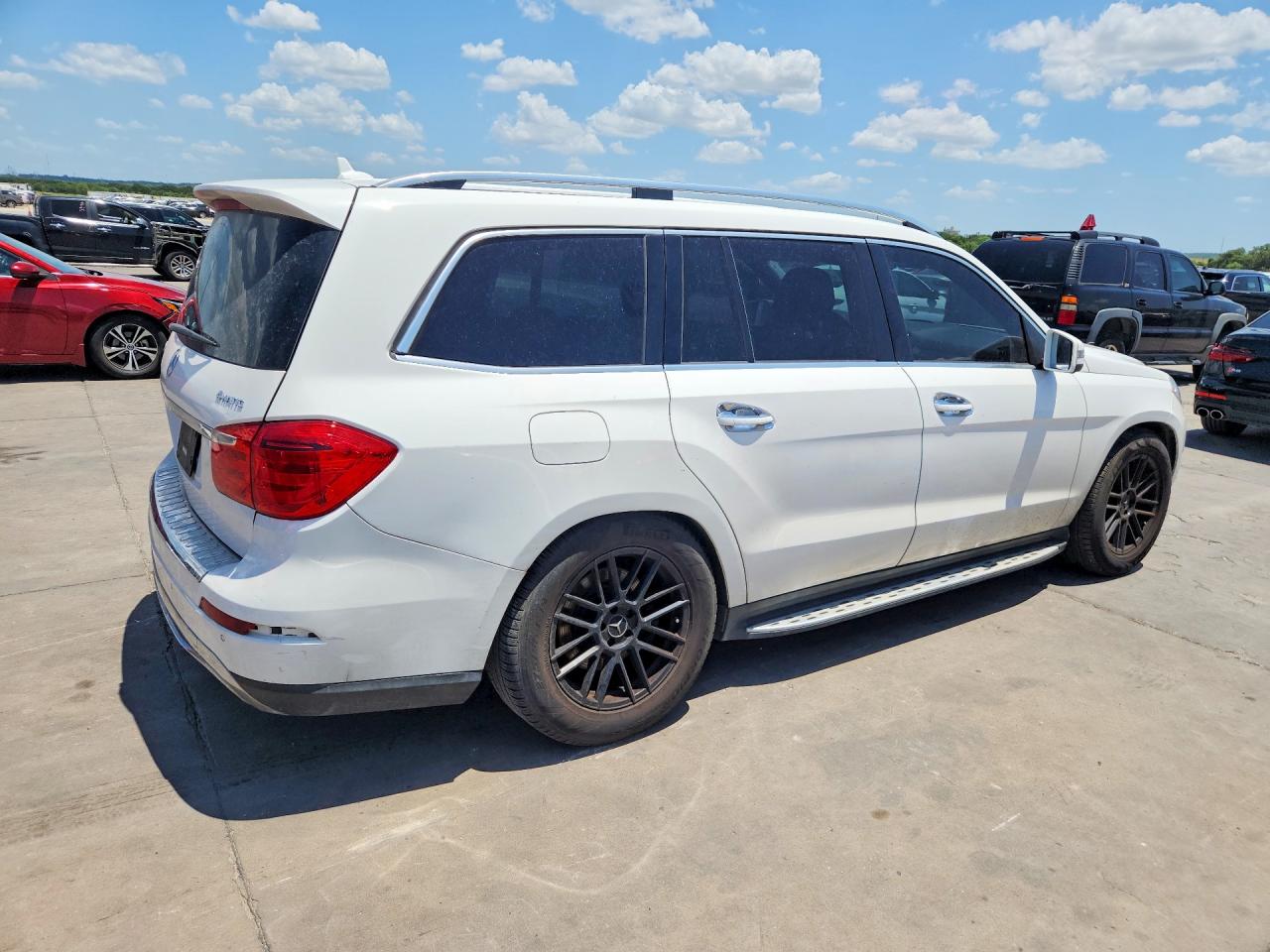 2016 MERCEDES-BENZ GL 450 4MATIC — снимка 3