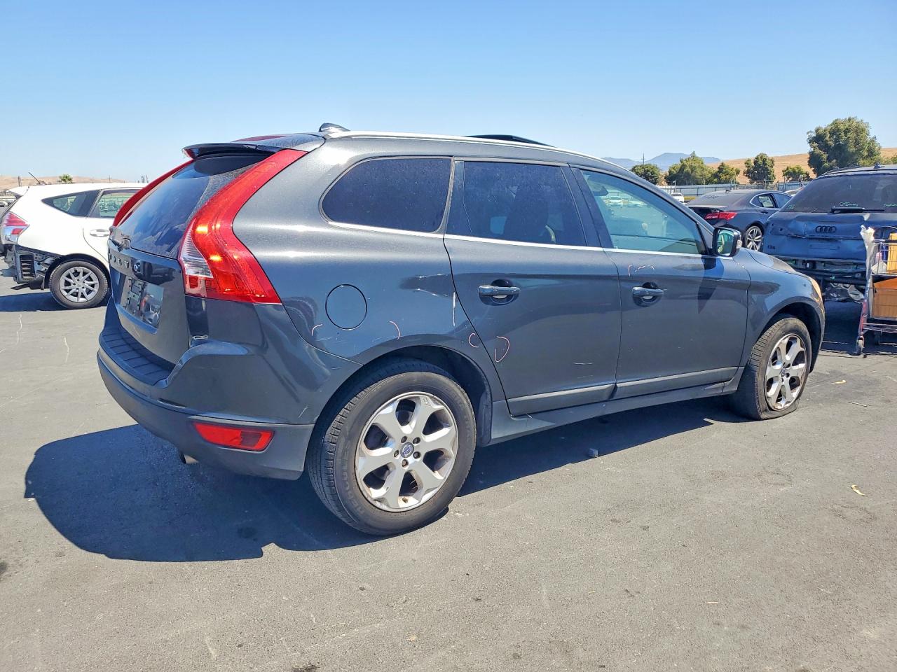 2013 VOLVO XC60 3.2 — снимка 3