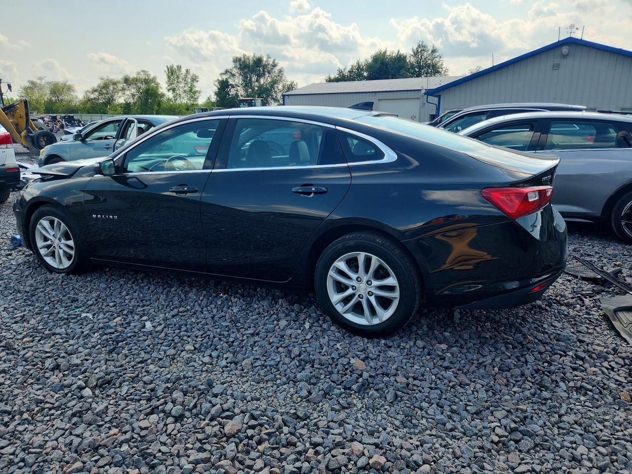 2017 CHEVROLET MALIBU LT — снимка 2