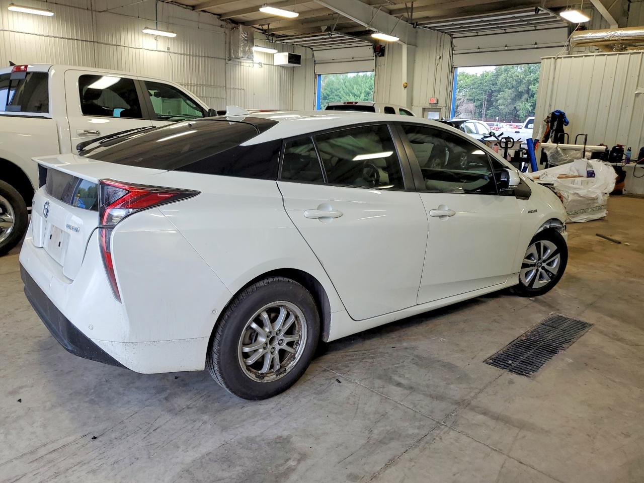 2017 TOYOTA PRIUS TWO — снимка 3