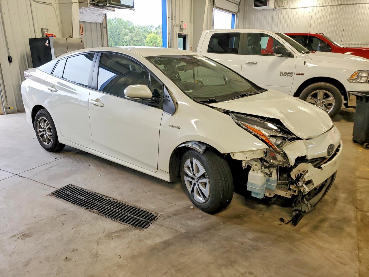 2017 TOYOTA PRIUS TWO — снимка 4