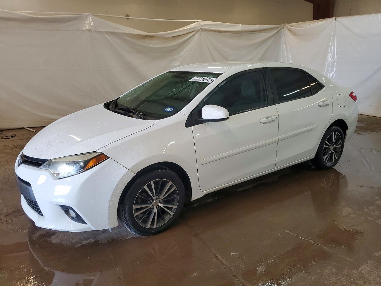 2016 TOYOTA COROLLA LE PLUS