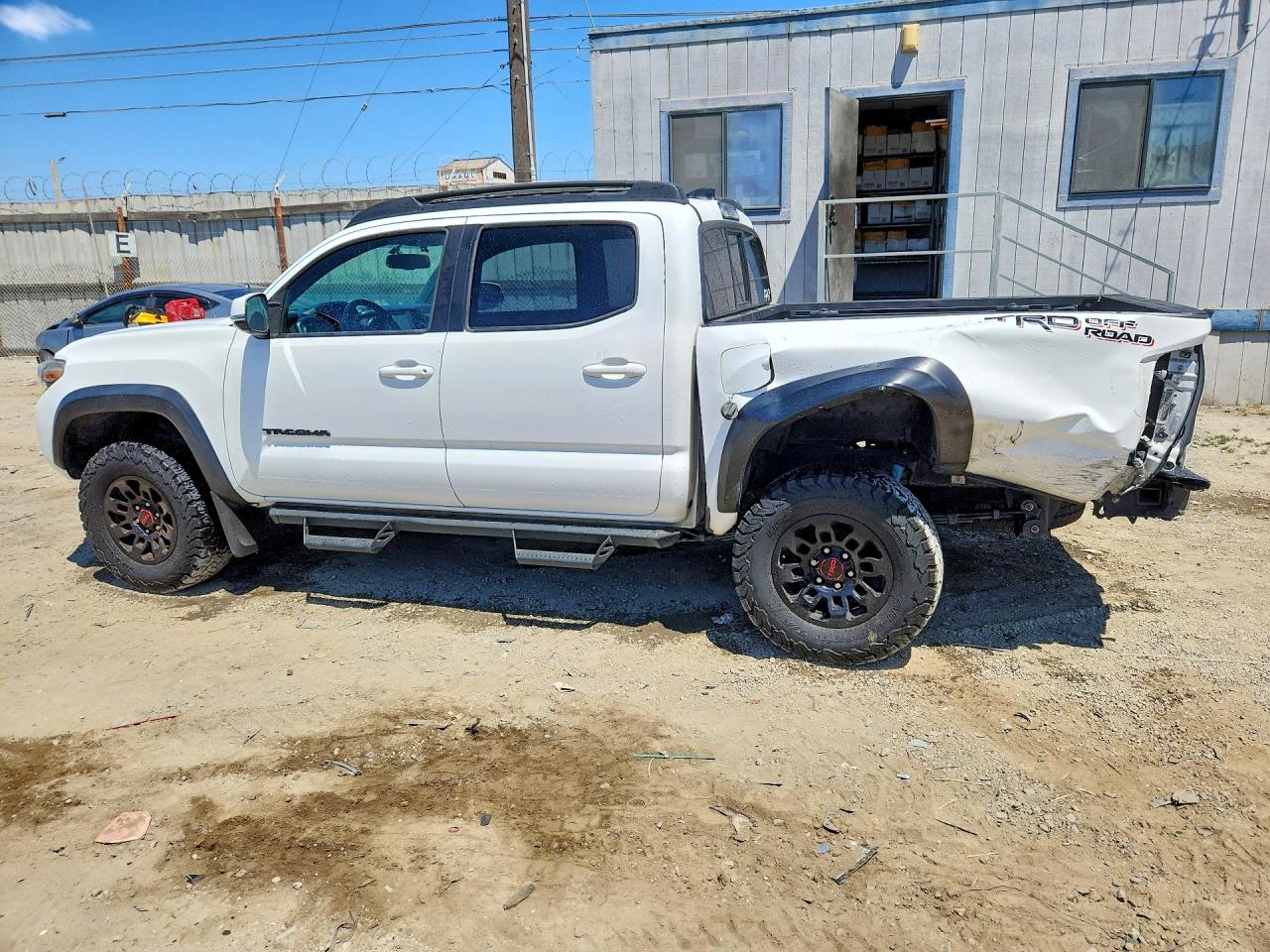 2016 TOYOTA TACOMA TRD OFF-ROAD — снимка 2