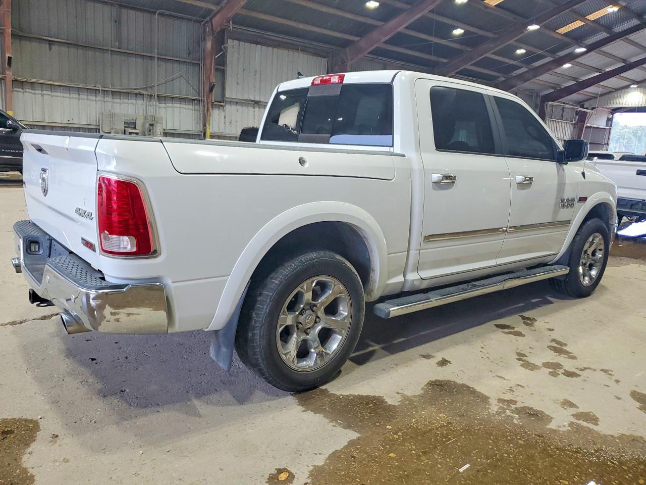2015 RAM 1500 LARAMIE — снимка 3