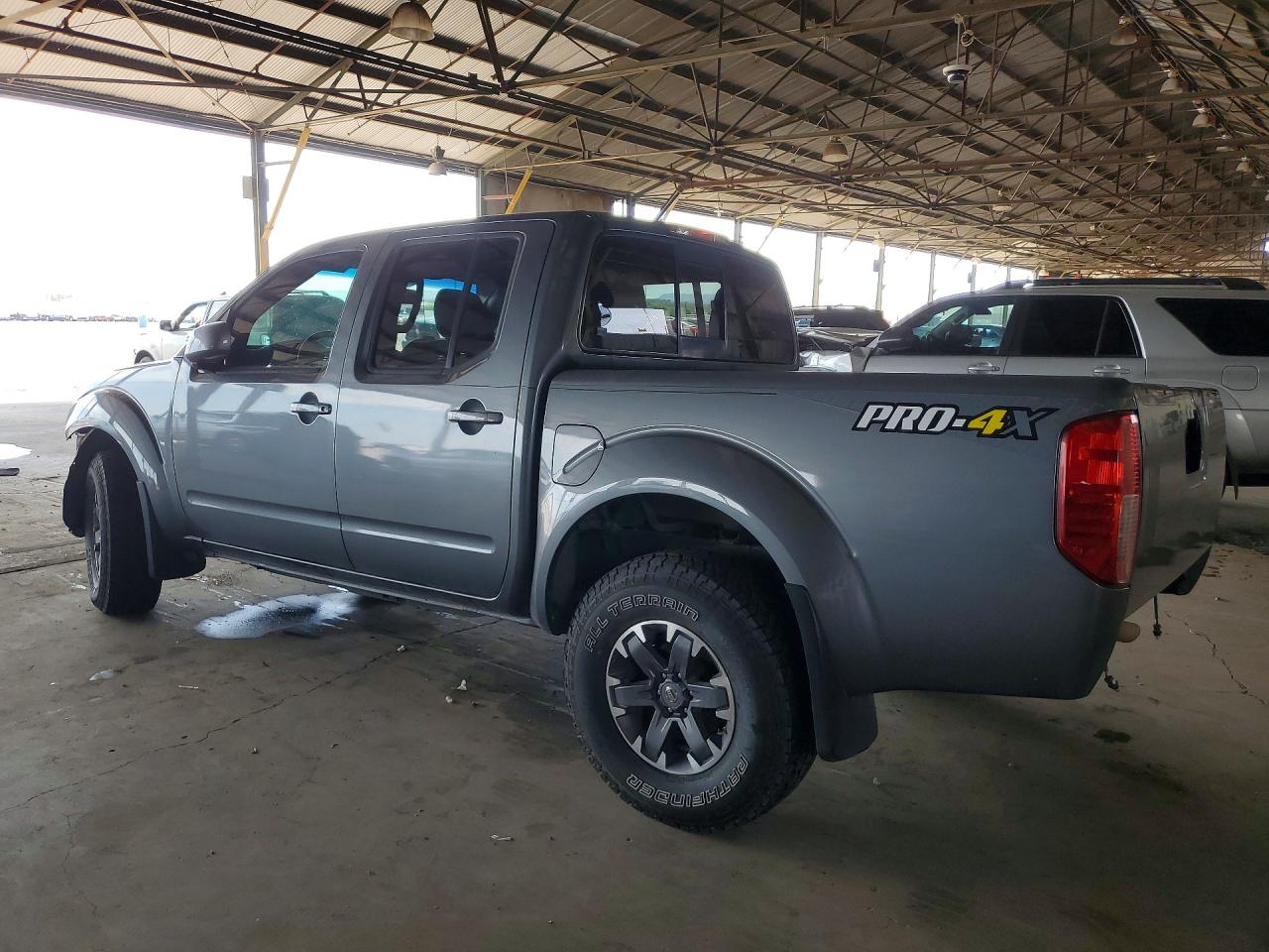 2017 NISSAN FRONTIER PRO-4X — снимка 2
