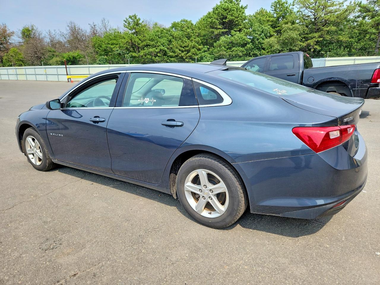 2020 CHEVROLET MALIBU LS — снимка 2