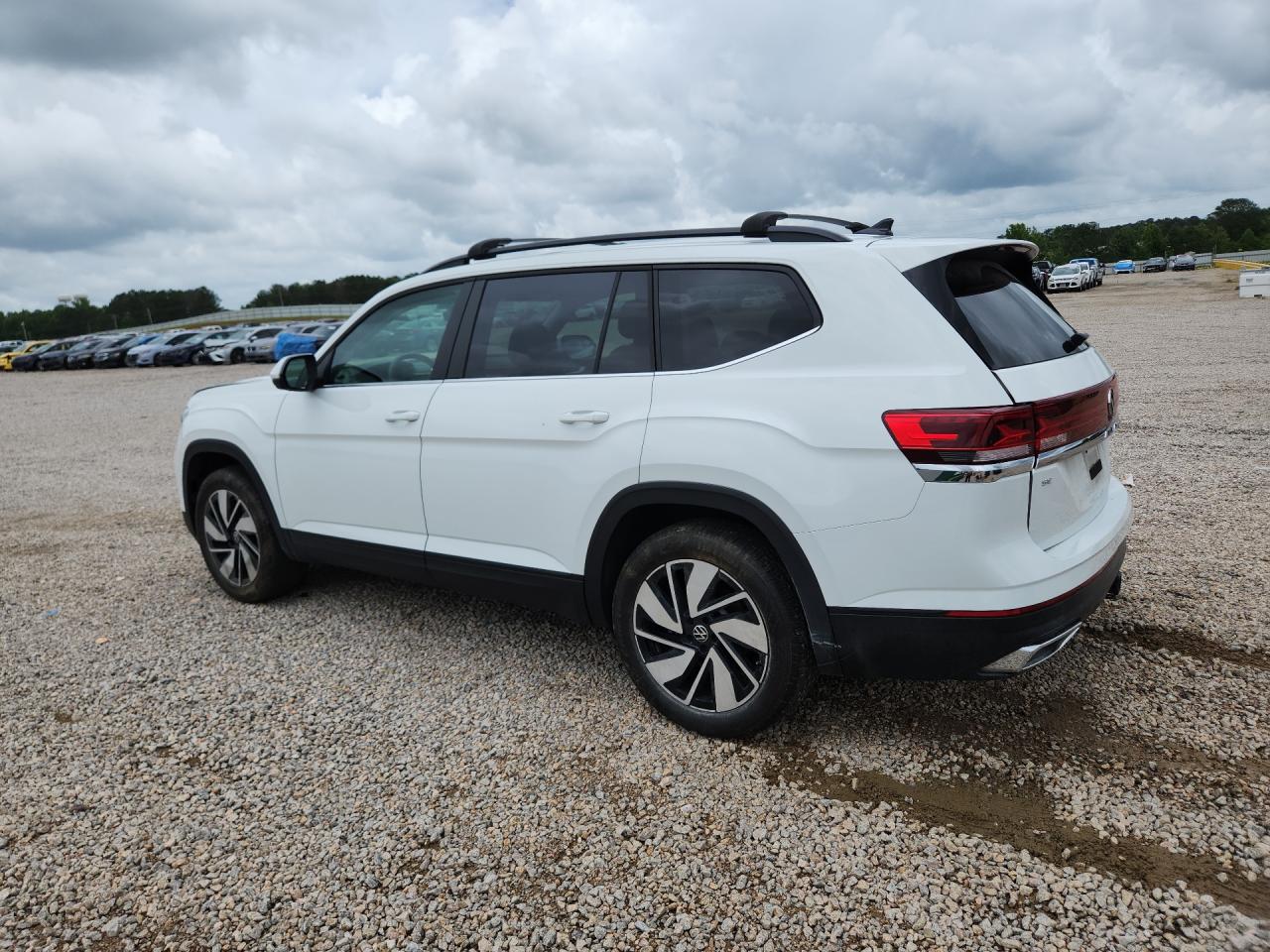 2024 VOLKSWAGEN ATLAS SE — снимка 2