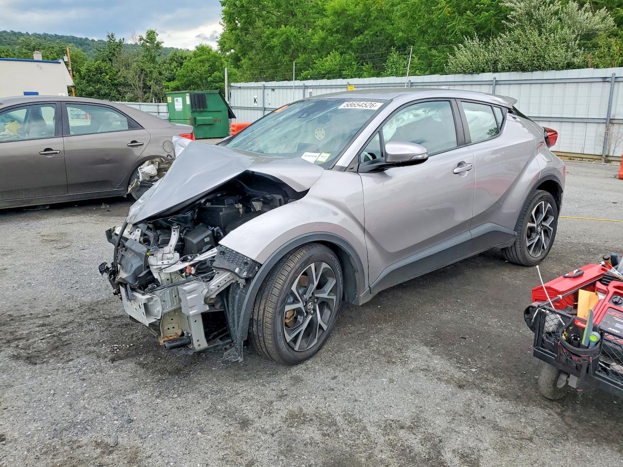 2019 TOYOTA C-HR XLE