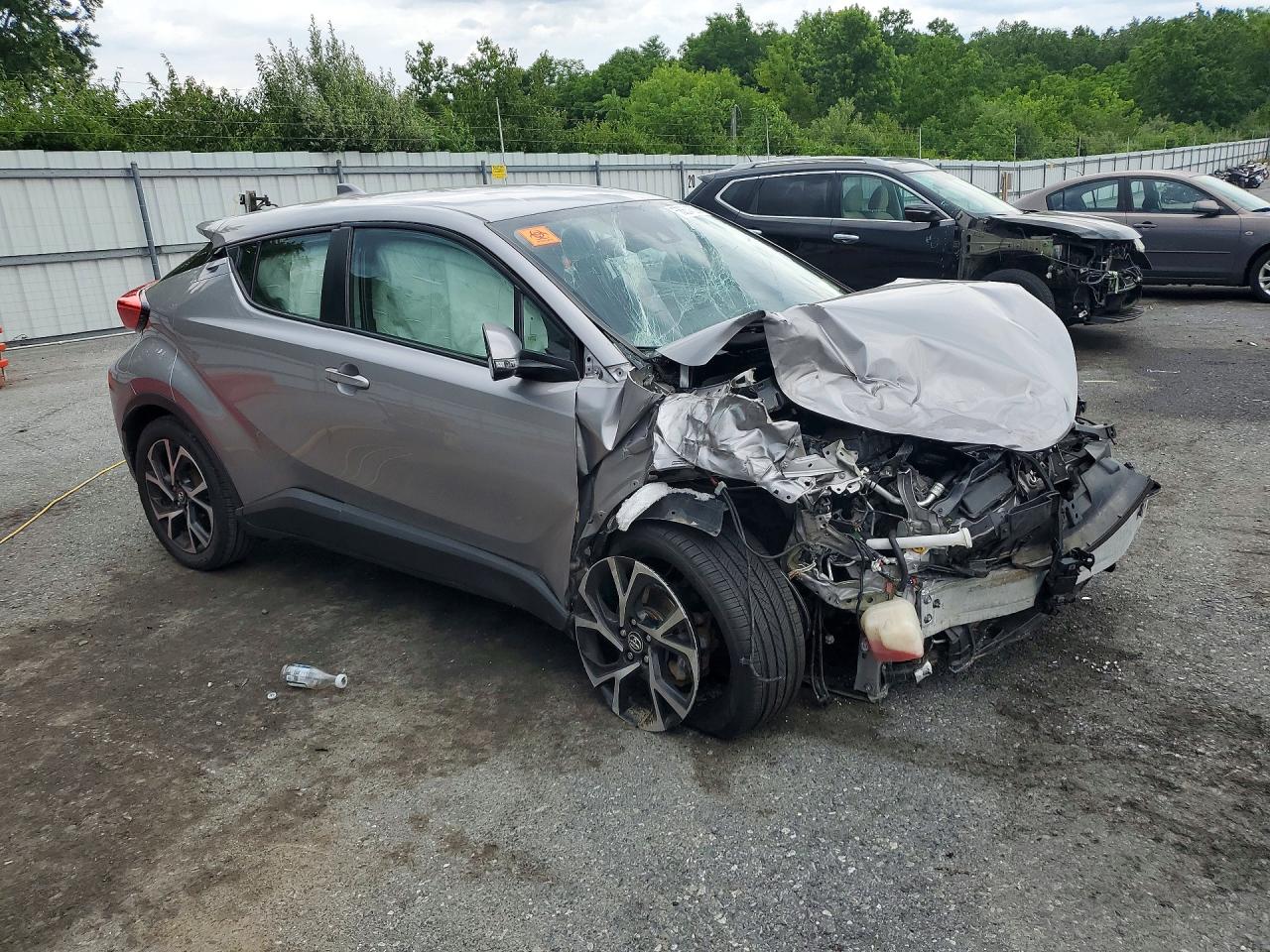2019 TOYOTA C-HR XLE — снимка 4