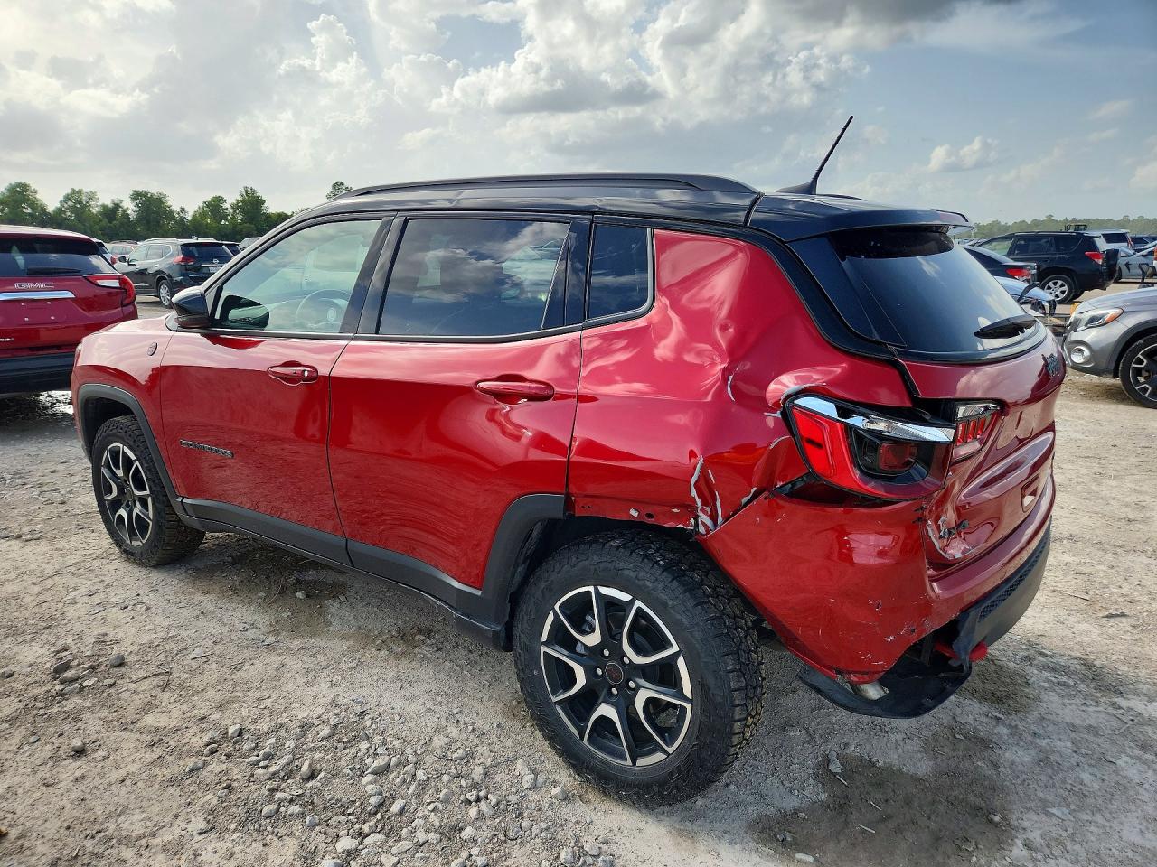 2025 JEEP COMPASS TRAILHAWK — снимка 2
