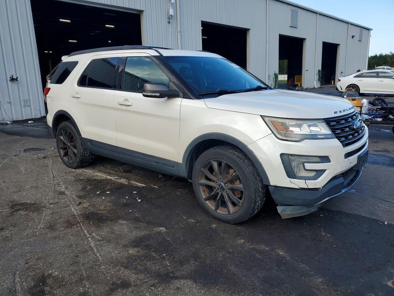 2017 FORD EXPLORER XLT — снимка 4