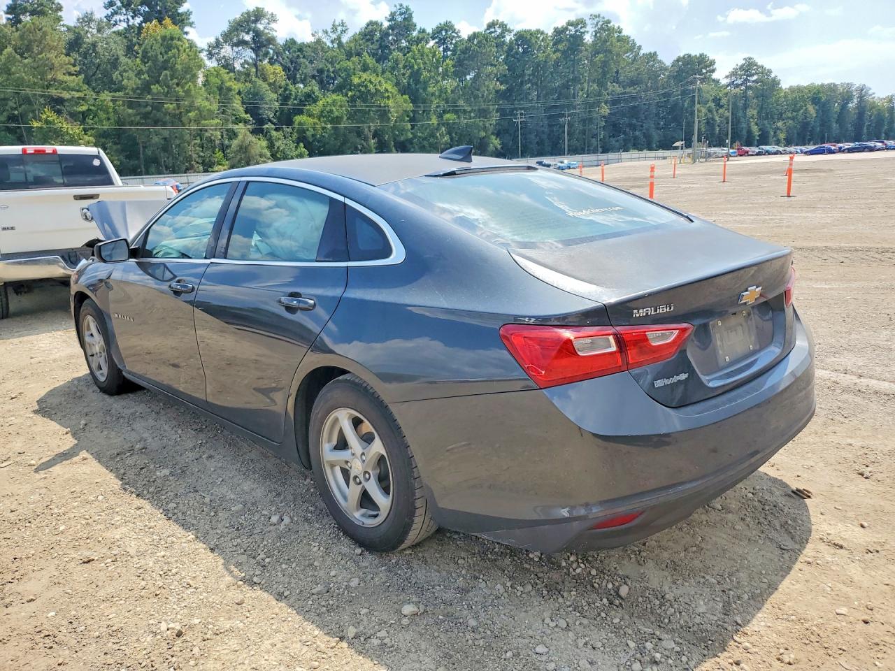 2017 CHEVROLET MALIBU LS — снимка 2