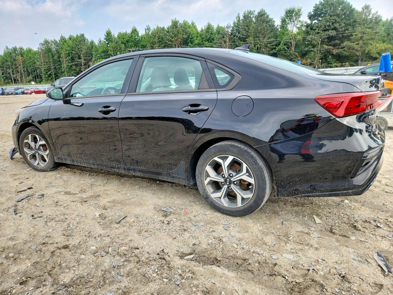 2021 KIA FORTE LXS — снимка 2
