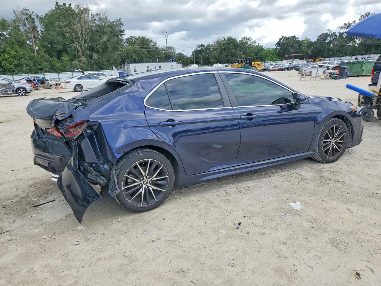 2021 TOYOTA CAMRY SE — снимка 3