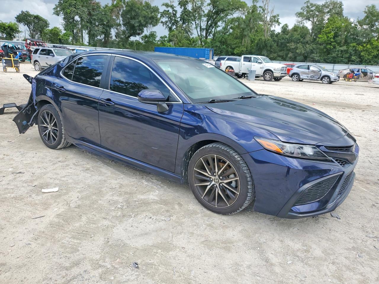 2021 TOYOTA CAMRY SE — снимка 4