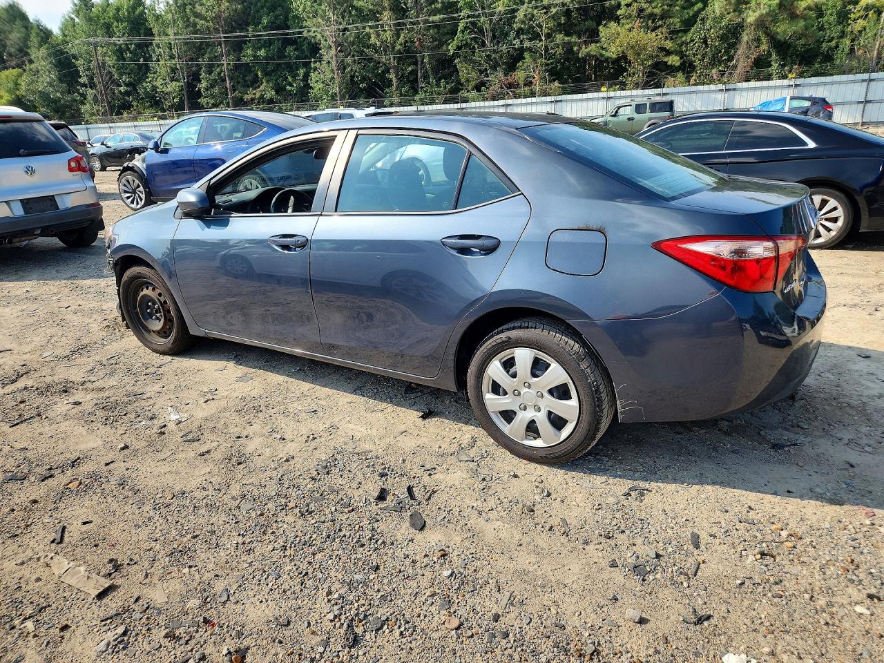 2017 TOYOTA COROLLA LE — снимка 2