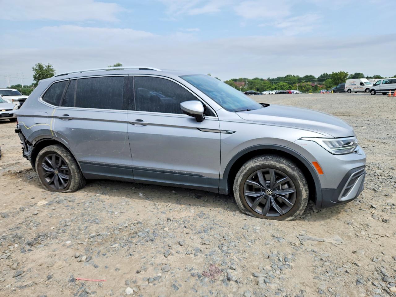 2023 VOLKSWAGEN TIGUAN SE — снимка 4