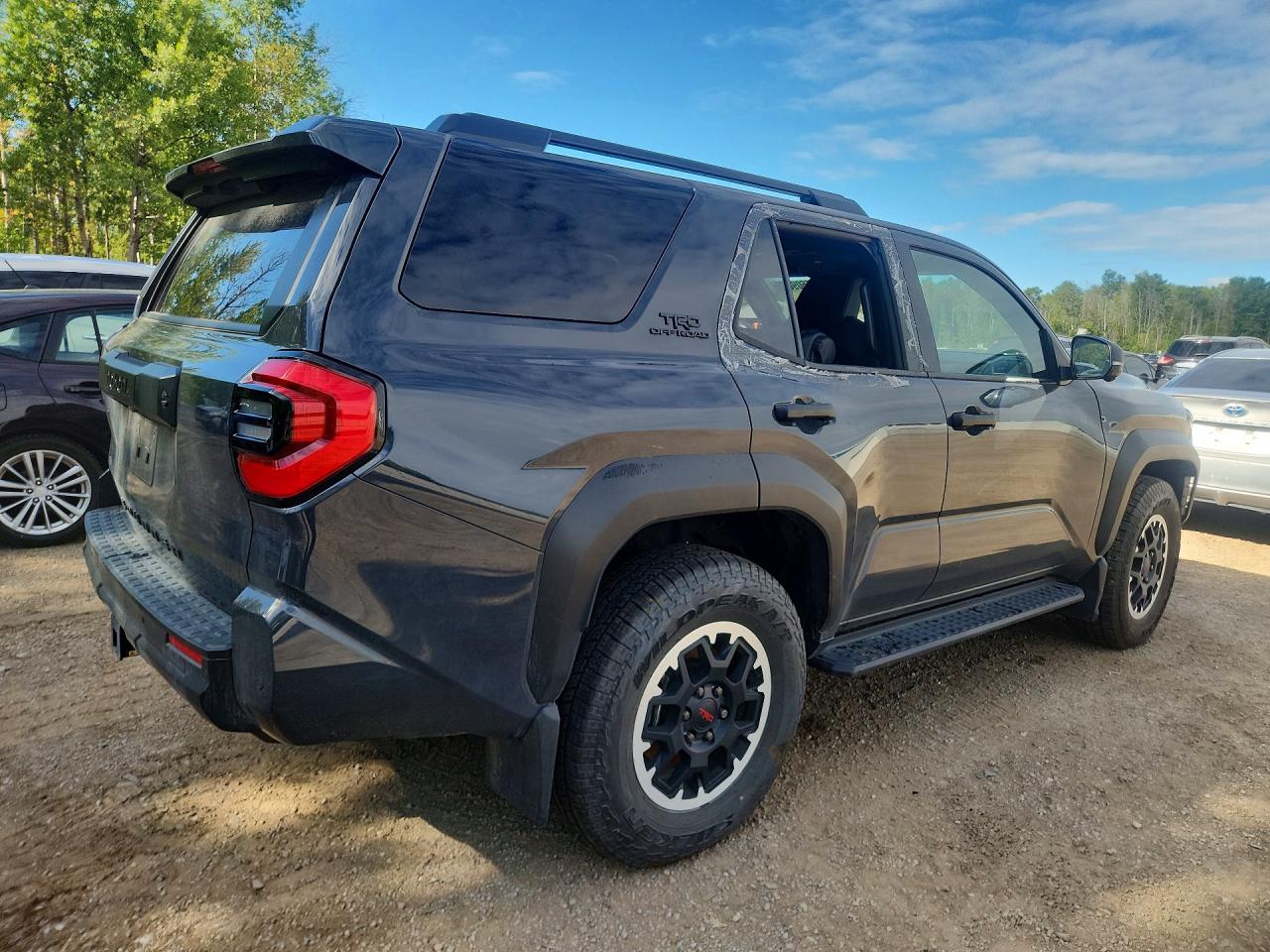 2025 TOYOTA 4RUNNER SR5 — снимка 3
