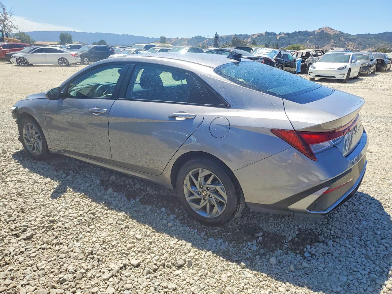 2024 HYUNDAI ELANTRA SEL — снимка 2