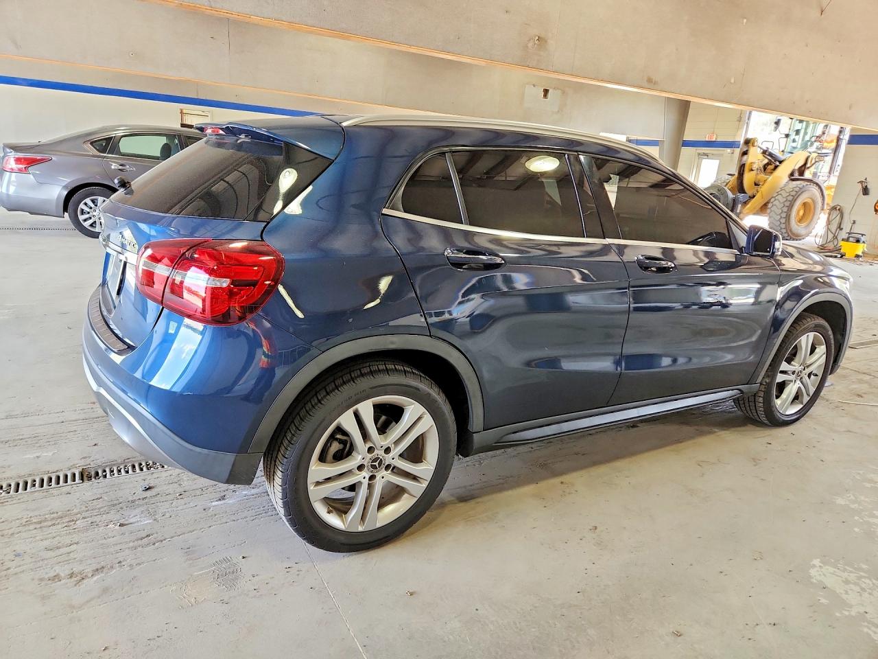 2020 MERCEDES-BENZ GLA 250 4MATIC — снимка 3
