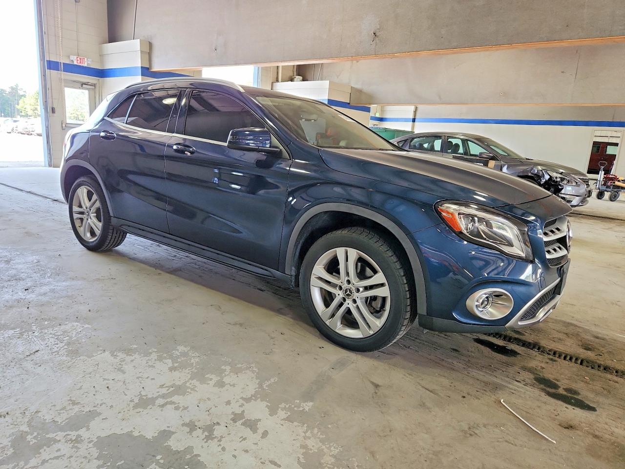 2020 MERCEDES-BENZ GLA 250 4MATIC — снимка 4