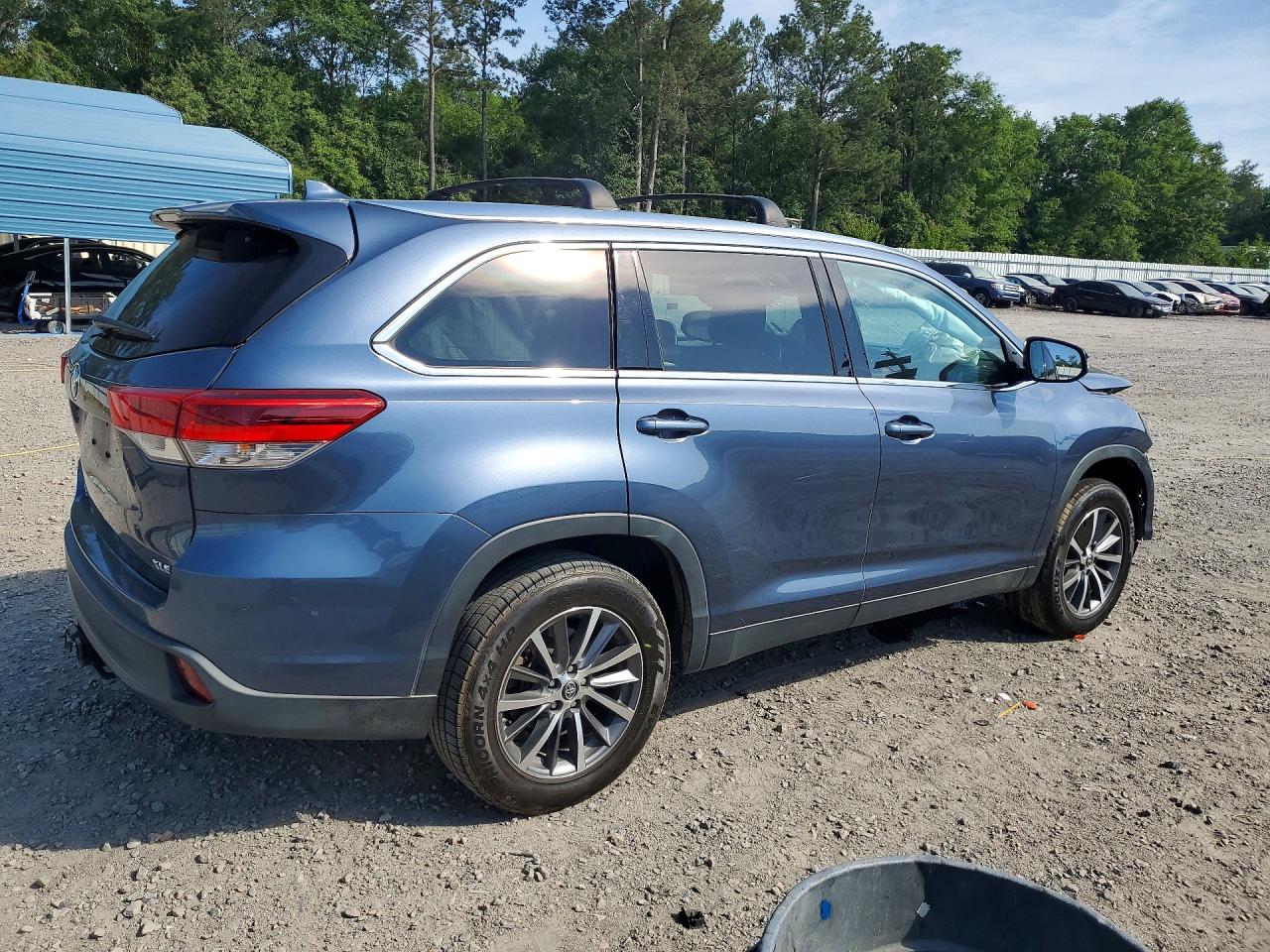 2019 TOYOTA HIGHLANDER XLE — снимка 3