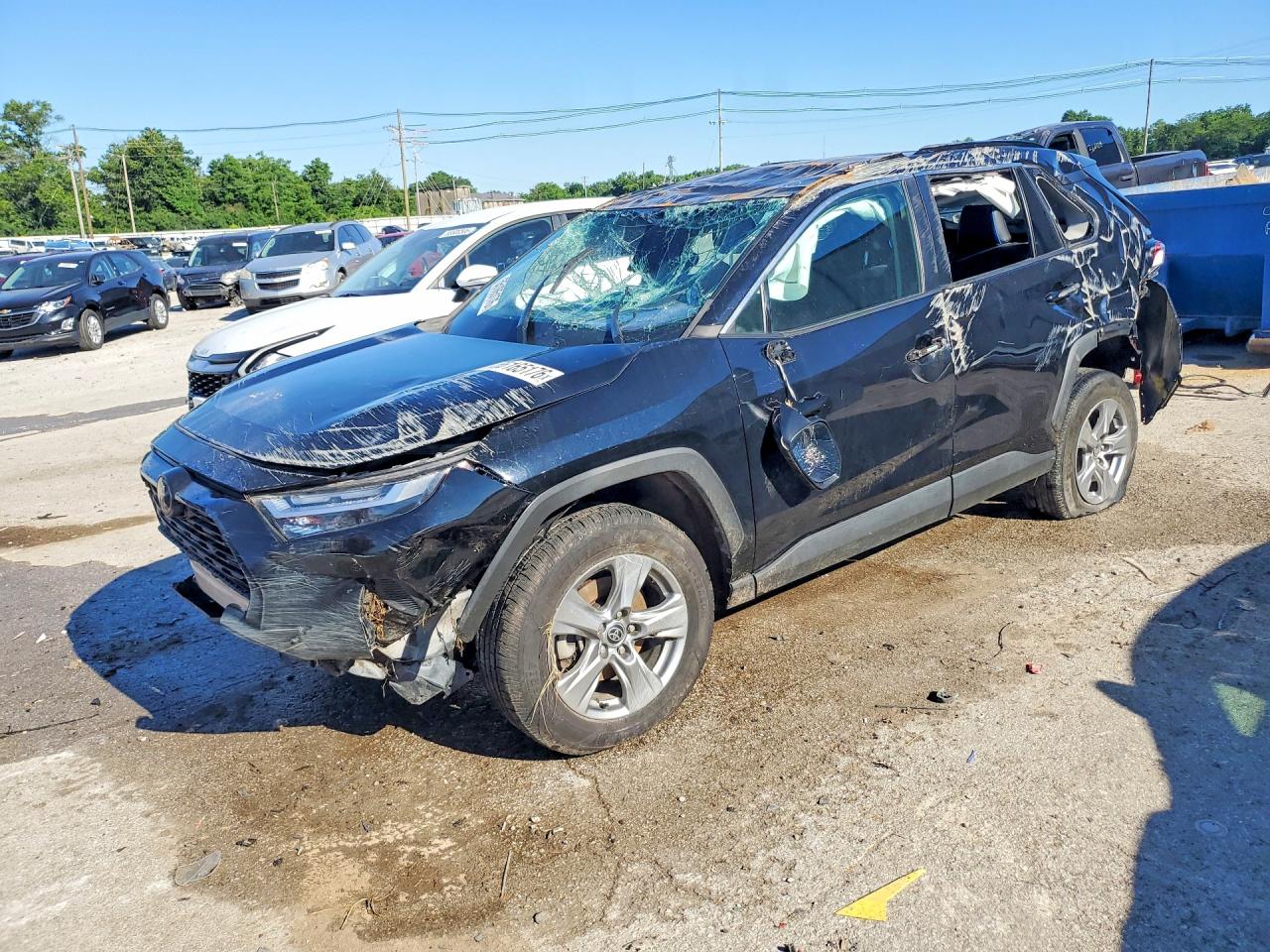 2023 TOYOTA RAV4 XLE