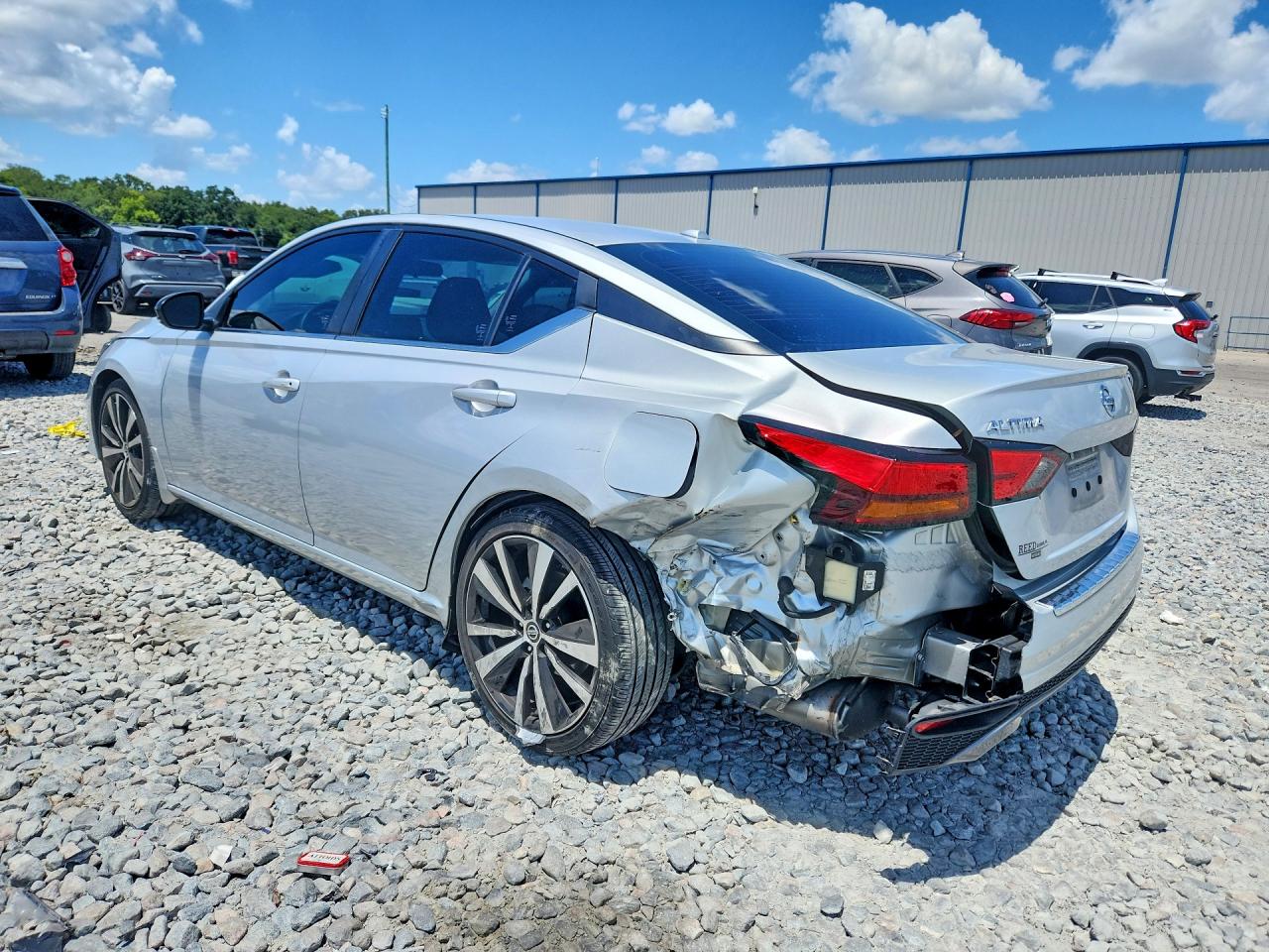 2019 NISSAN ALTIMA SR — снимка 2