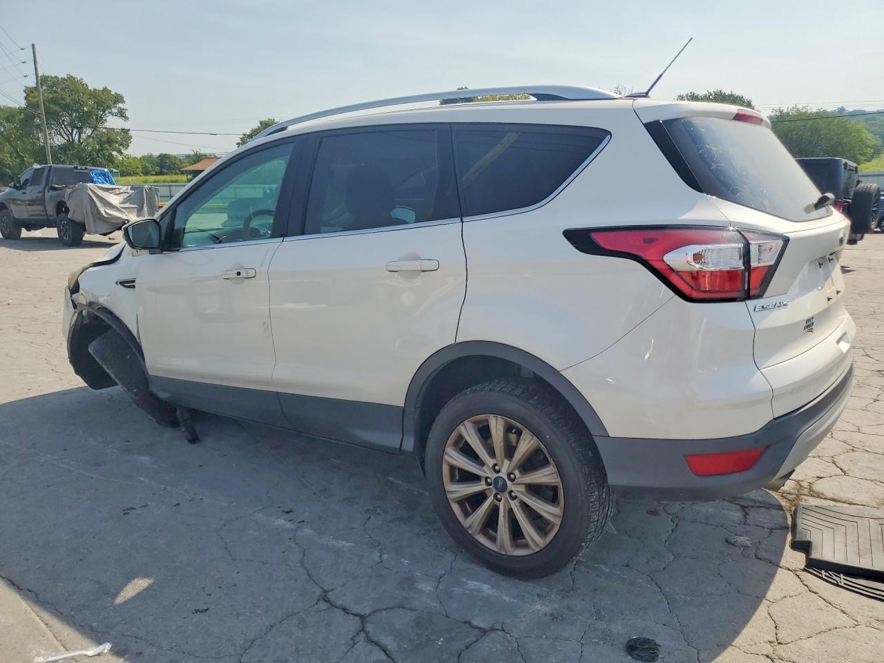 2017 FORD ESCAPE TITANIUM — снимка 2
