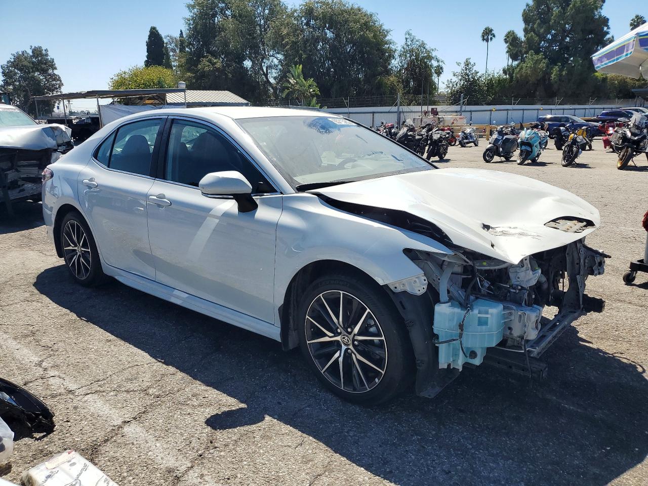 2023 TOYOTA CAMRY SE — снимка 4