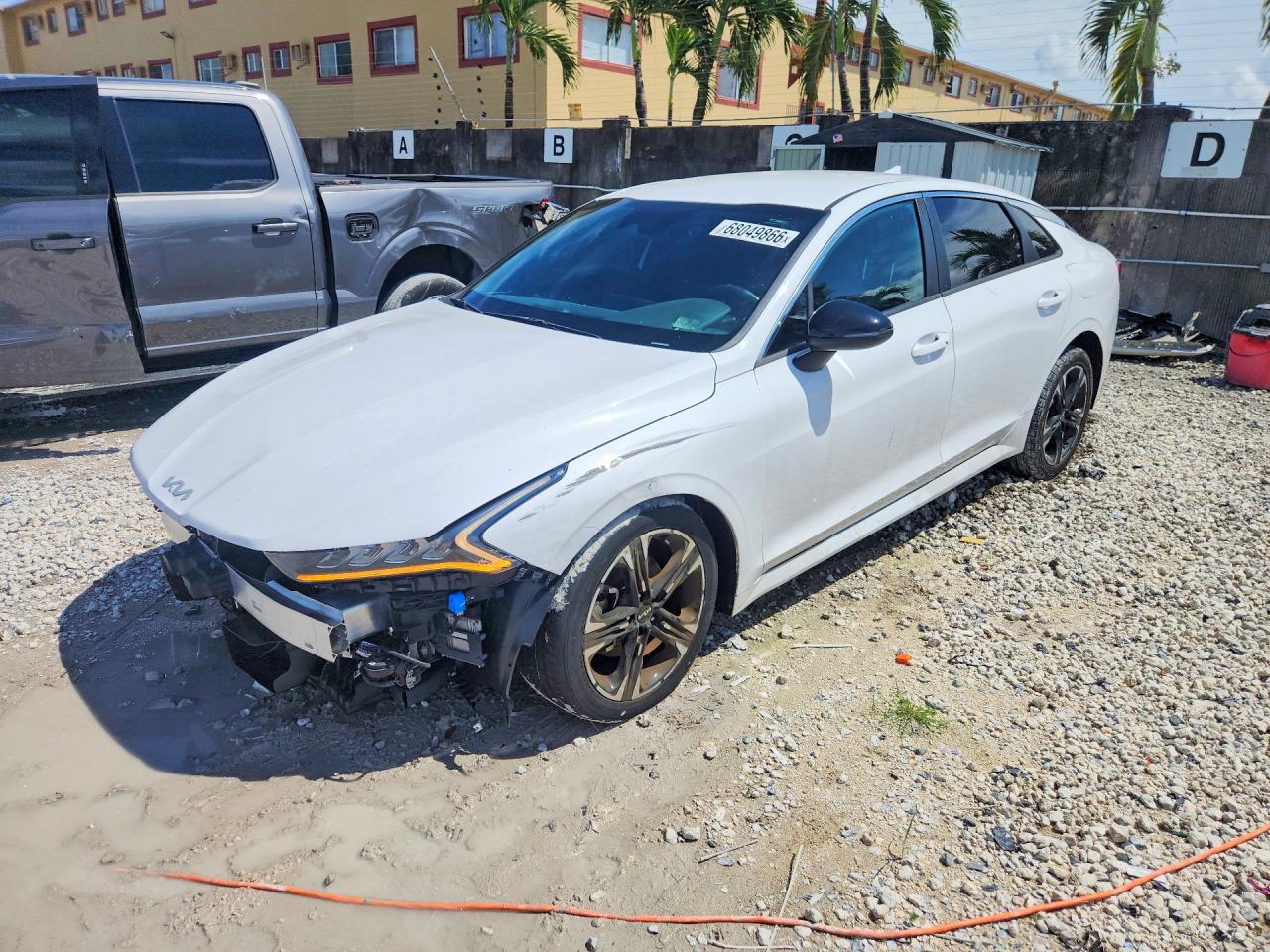 2022 KIA K5 GT LINE