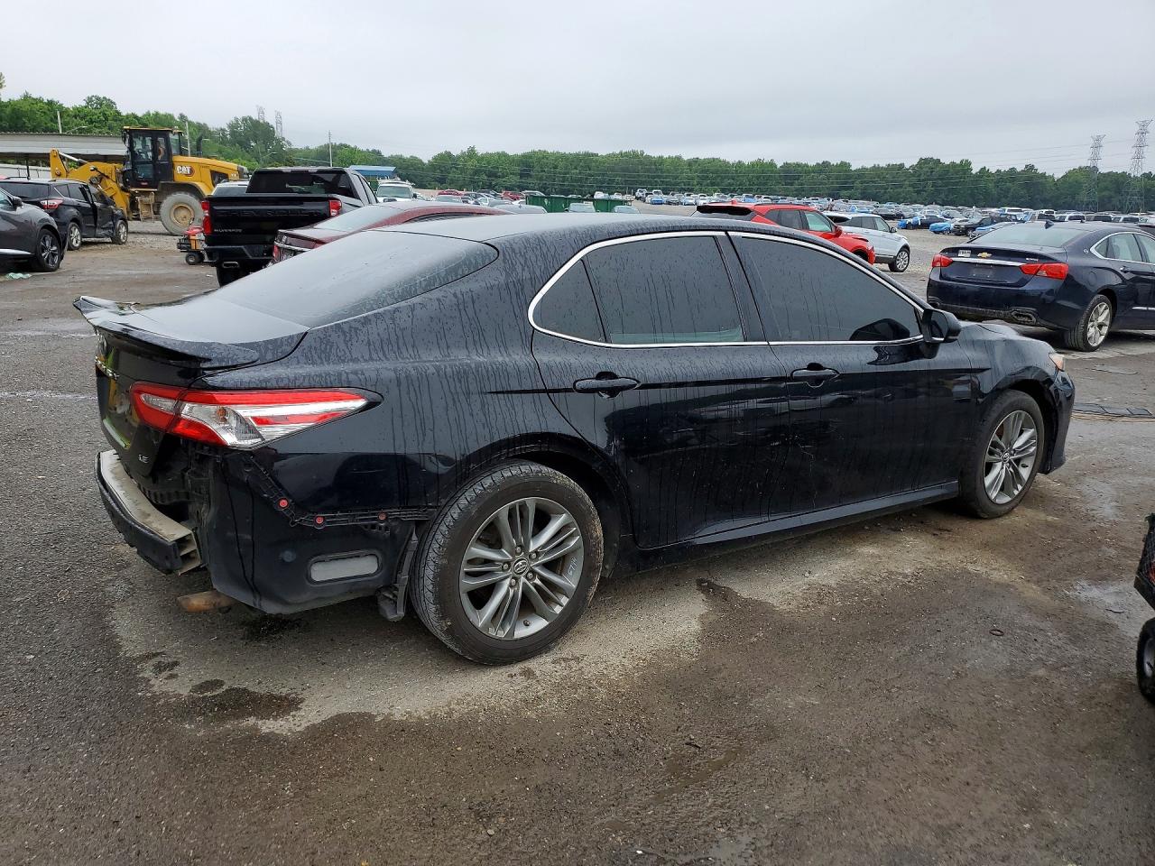 2018 TOYOTA CAMRY LE — снимка 3